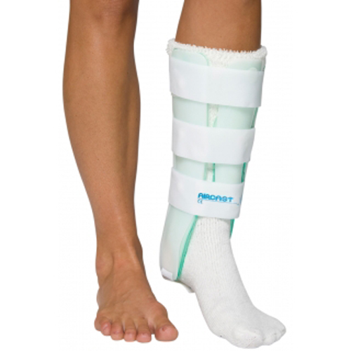 Hydrocollator&Moist Heat Designed to provide functional management of stress fractures and the graduated managament of certain stable fractures of the lower leg. * Features anatomically designed shells lined with the patented Duplex? aircell system. * The Leg Brace can be ordered alone or with an optional Anterior Panel for additional tibial protection. * A sock is included with each brace. Features & Benefits:
* Semi-rigid, anatomically designed shells to stabilize and protect the leg Patented Duplex? aircell system to enhance circulation and reduce swelling * Pre-Inflated aircells for easy application * Transfer of weight-bearing load to reduce causative forces of injury * Easy fit in shoes for early protected weight-bearing *Indication: Stress fracture; Stable fracture (graduated fracture managment)