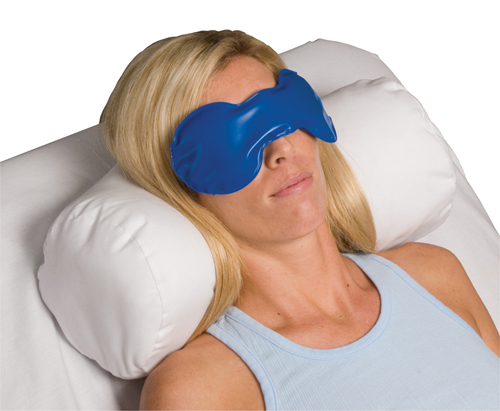 Cold Therapy Packs BLUE VINYL COVERED * Eye Size * Seven different sizes of blue vinyl and four sizes of black polyurethane ensure effective cold therapy for any body area or shape * Effective relief of pain * Filled with a non-toxic silica gel that remains pliable throughout treatment * Delivers up to 30 minutes of soothing relief from acute pain, swelling and fever * Latex free * One year Warranty *HCPCS Suggested Code: E0230